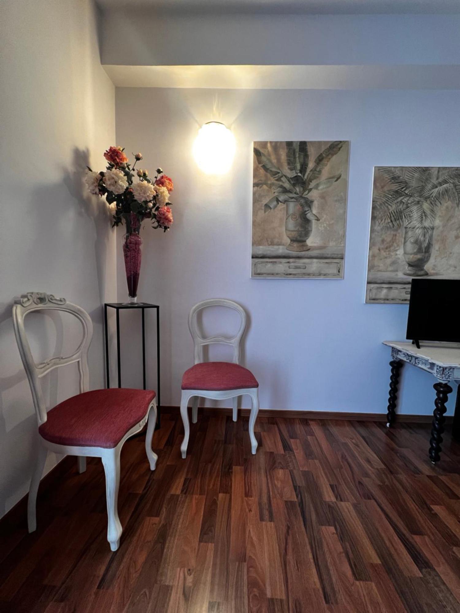 Welcome Traveller Frida'S Rooms 카프리노 베로네세 외부 사진
